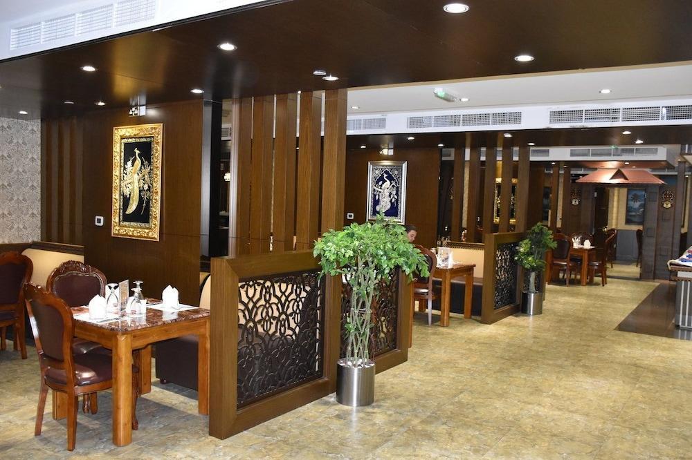 Clifton International Hotel Fujairah Exterior foto